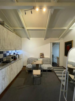 Simple Stay Vari's House